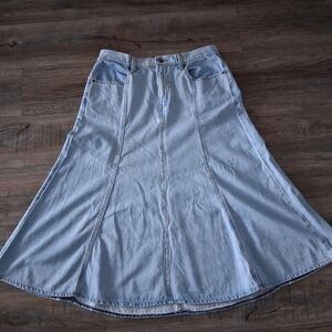 Levi's Fit And Flare Denim Skirt Long Midi Size 32 waist / Fits 12 LARGE